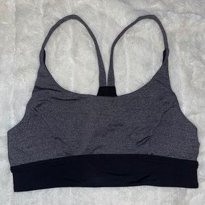 Lululemon Size 4 sports bra!!